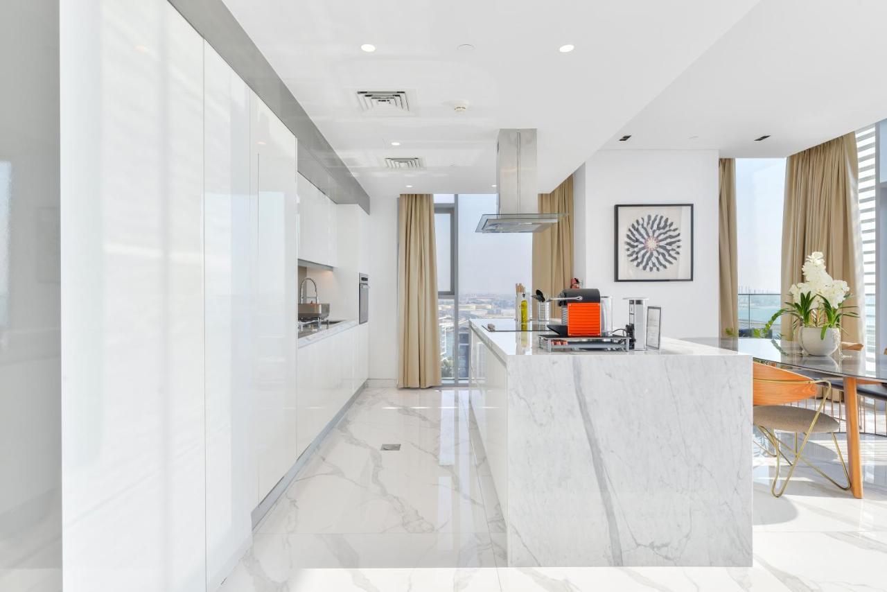 Luxe 3 Bedroom Oceanfront Apartment In The Heart Of Bluewaters Island Ντουμπάι Εξωτερικό φωτογραφία