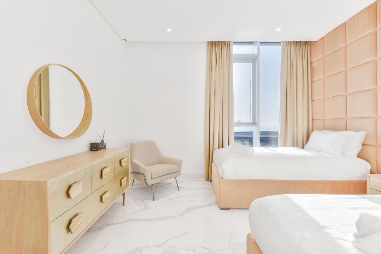 Luxe 3 Bedroom Oceanfront Apartment In The Heart Of Bluewaters Island Ντουμπάι Εξωτερικό φωτογραφία