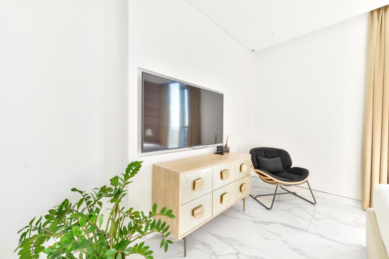 Luxe 3 Bedroom Oceanfront Apartment In The Heart Of Bluewaters Island Ντουμπάι Εξωτερικό φωτογραφία