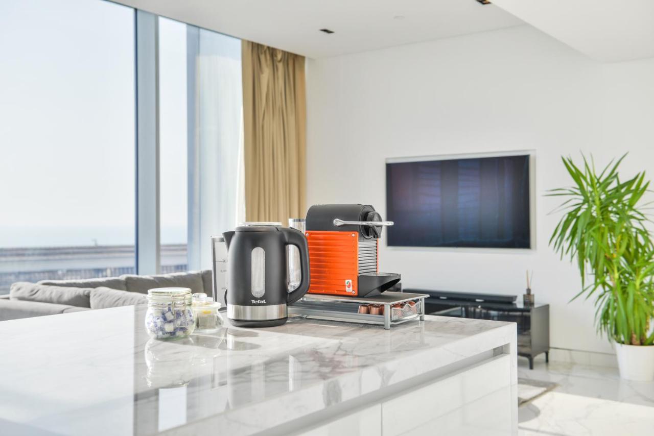 Luxe 3 Bedroom Oceanfront Apartment In The Heart Of Bluewaters Island Ντουμπάι Εξωτερικό φωτογραφία