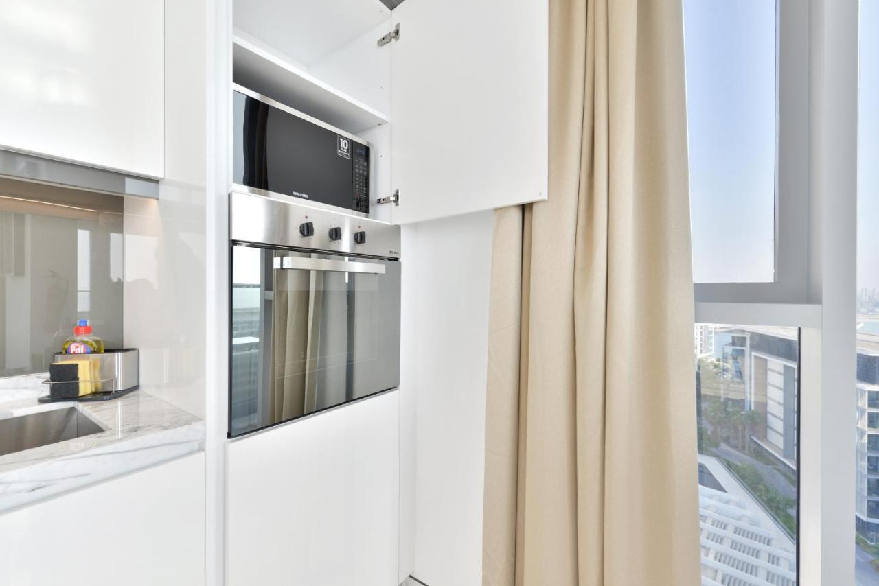 Luxe 3 Bedroom Oceanfront Apartment In The Heart Of Bluewaters Island Ντουμπάι Εξωτερικό φωτογραφία